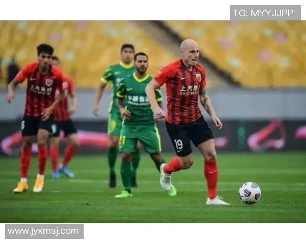 北京足球队强势领跑联赛积分榜以83分稳居第一位置