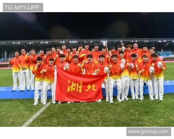 武汉足球队在世界锦标赛中的拼搏历程与荣耀时刻全景回顾 武汉足球队在世界锦标赛中的拼搏历程与荣耀时刻全景回顾